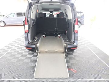 Volkswagen Caddy Maxi 2.0TDI DSG ROLLSTUHLUMBAU NAV SHZ PDC