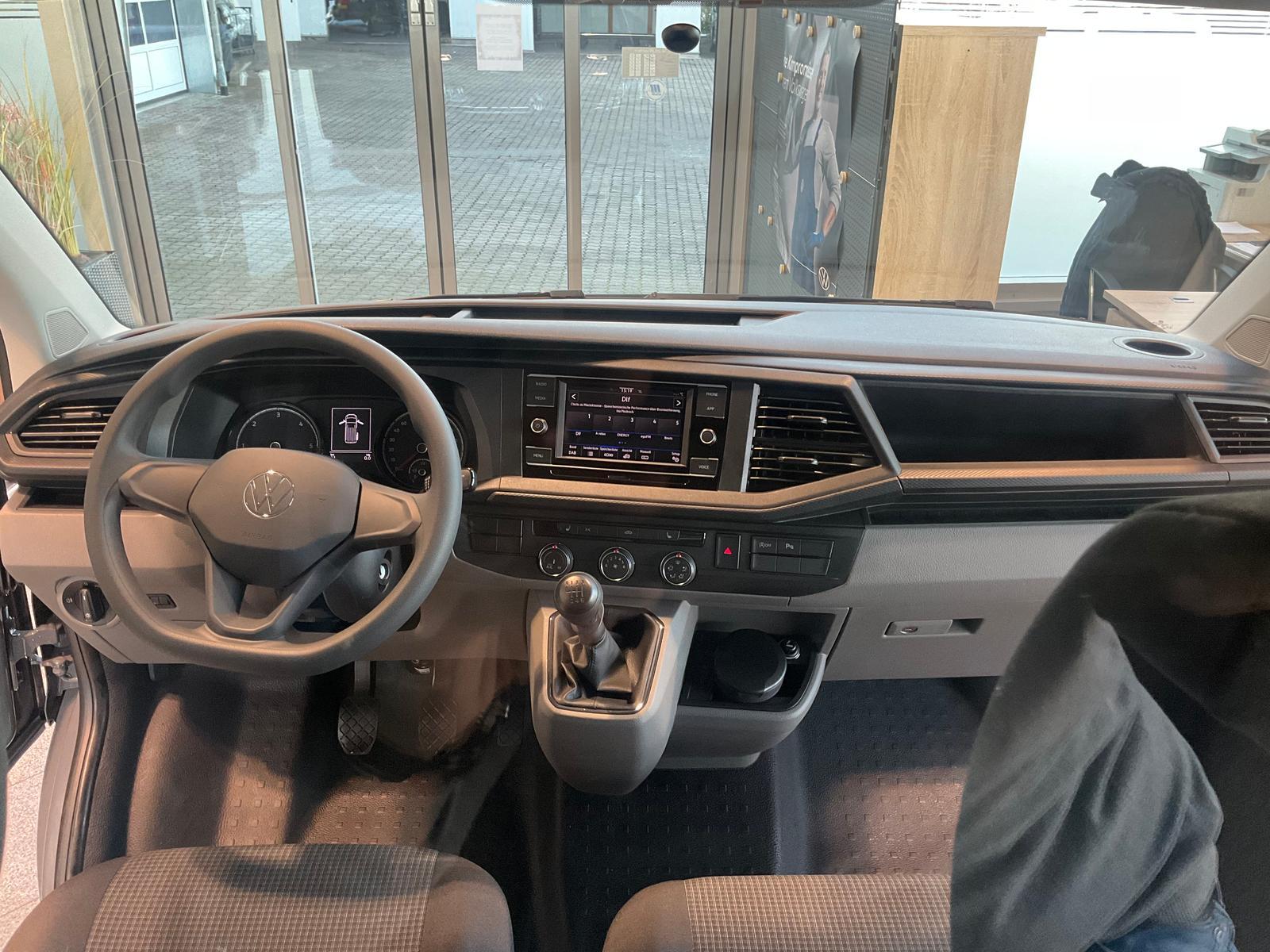 Volkswagen T6.1 Transporter 2.0TDI Kasten 150PS EPH SHZ APP