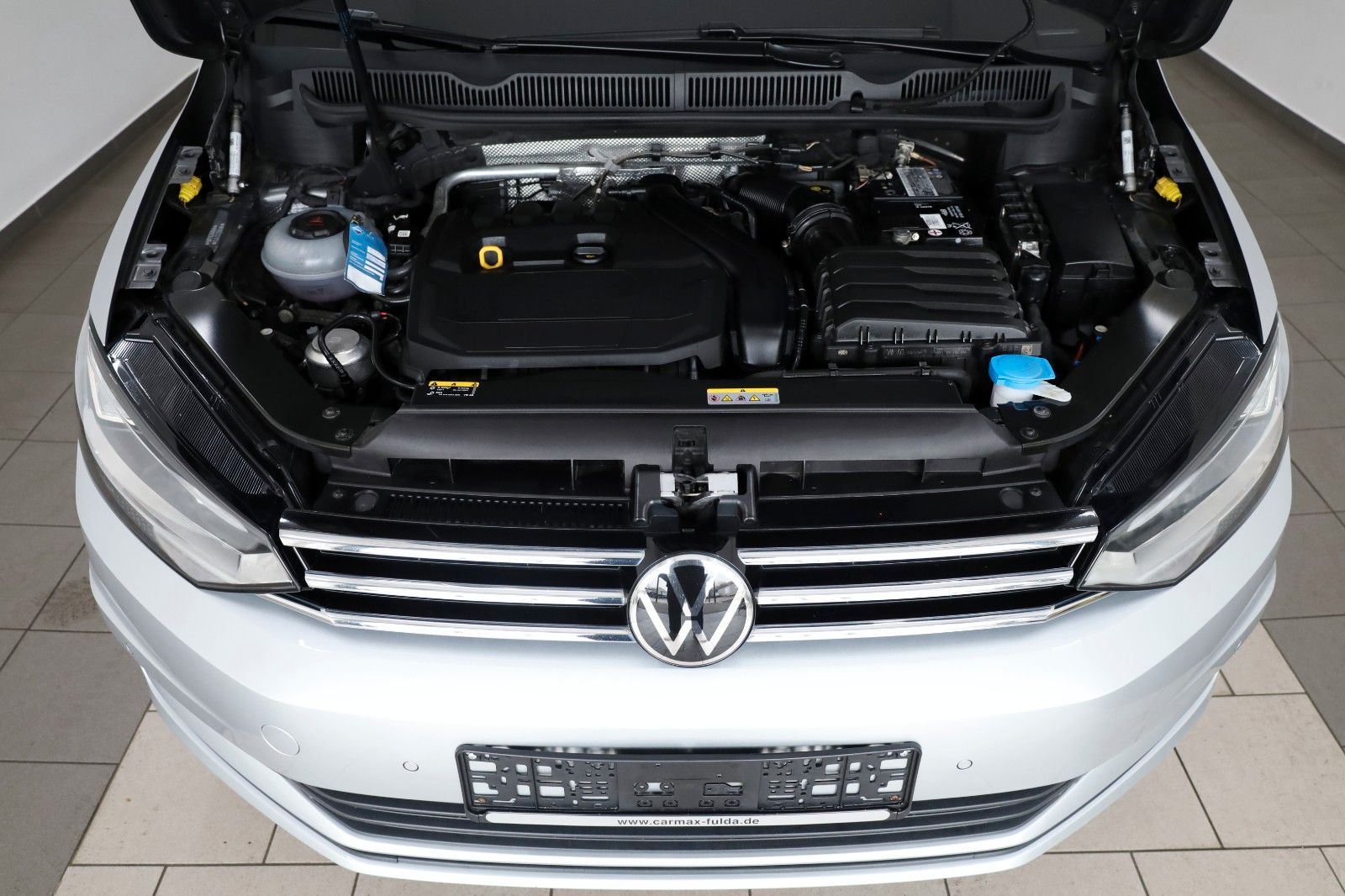 Fahrzeugabbildung Volkswagen Touran Comfortline 7 Sitzer,Navi,SH,PDC,ACC,AHK