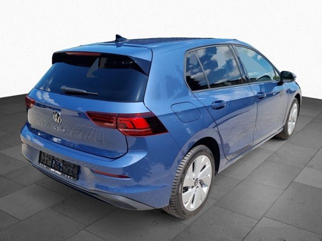 Fahrzeugabbildung Volkswagen Golf 1,5 TSI LIFE PANO SHZ TRAVEL-ASSIST LED DAB
