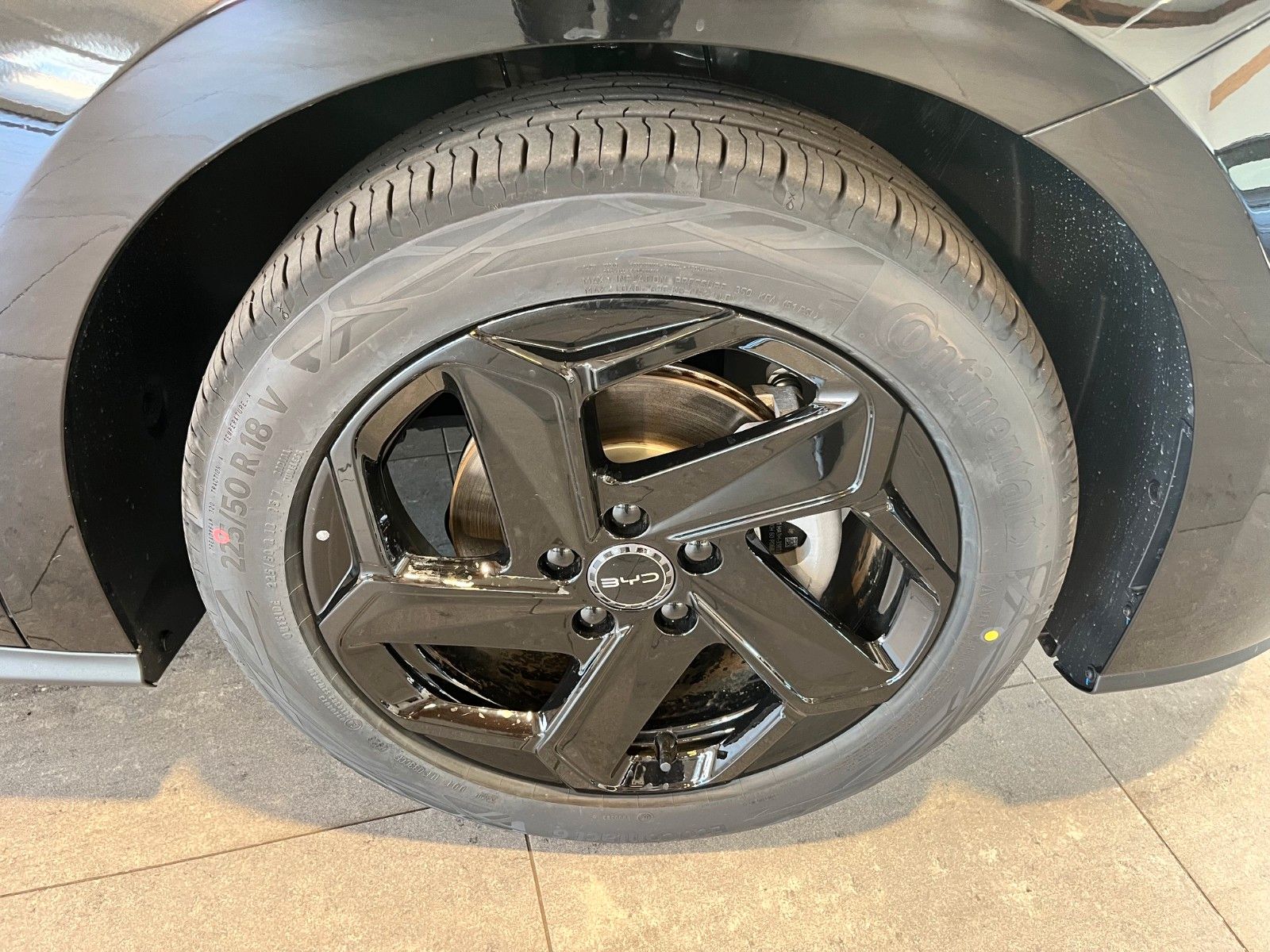 BYD SEAL 6