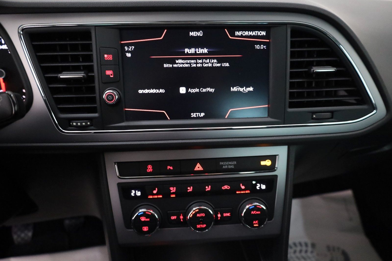 Fahrzeugabbildung SEAT Leon Xcellence T.Leder,SH,PDC,Allwetterreifen