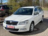 Skoda Octavia 1.2TSI  Klima TÜV 08.27/KLIMA/2.HAND - gebrauchte Skoda Octavia aus dem Jahr 2010