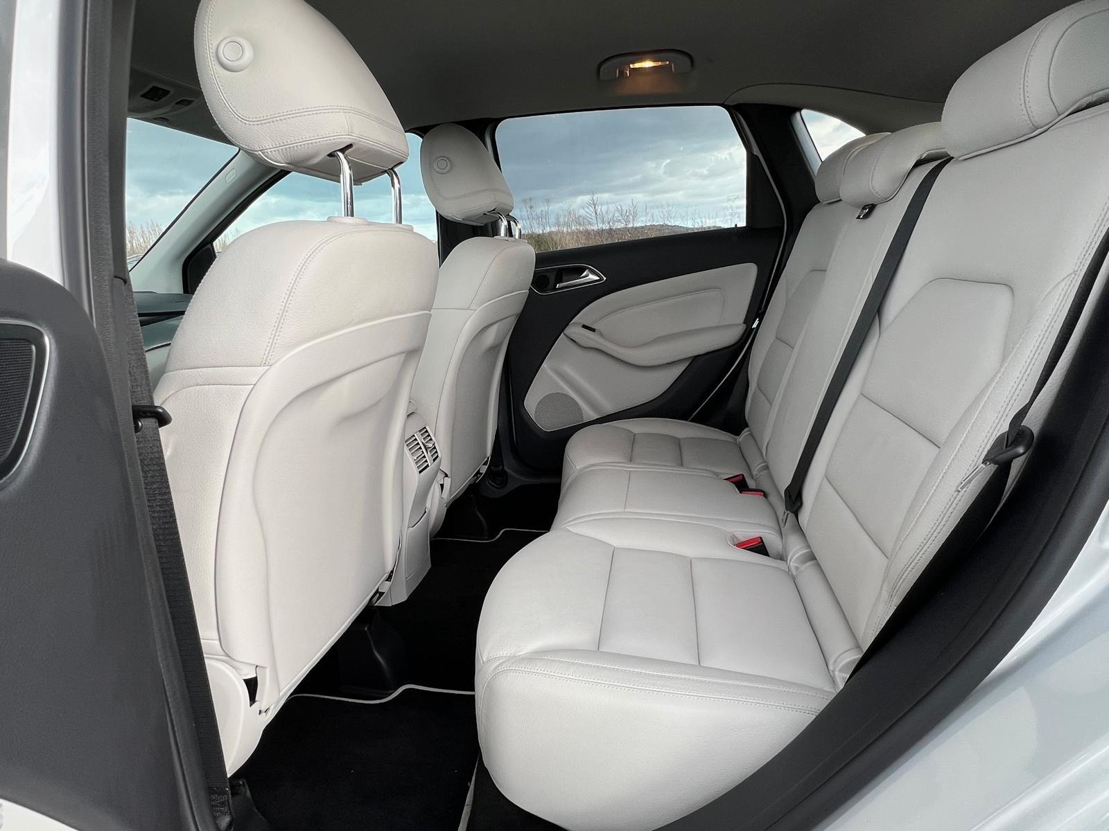 Mercedes-Benz B 180 NAVI/RFK/AHK/LEDER
