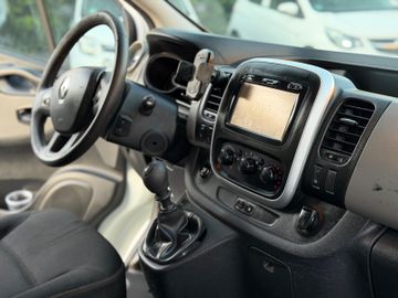 Renault Trafic - 12