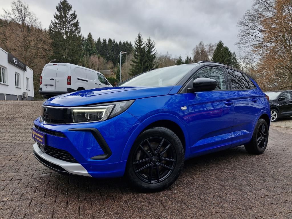 Grandland 1.6T PHEV Elek Heckklappe+Night Vision