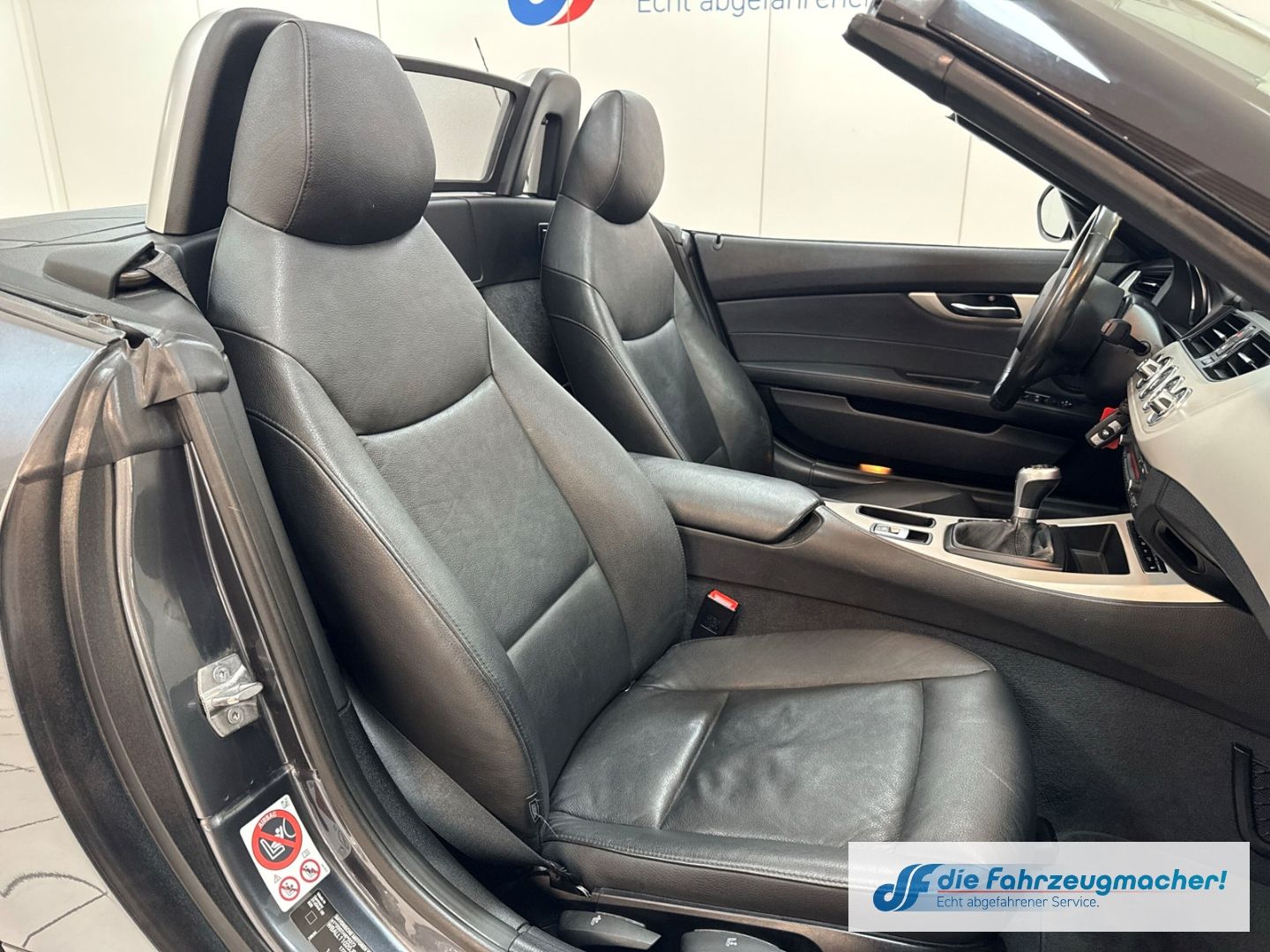 Fahrzeugabbildung BMW Z4 sdrive 18 i Roadster El. Verdeck AD Leder Xen