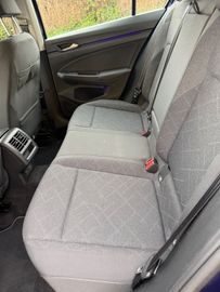 Volkswagen Golf - 6