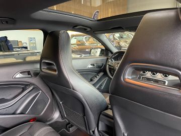 Mercedes-Benz CLA 200 Shooting Brake *KAM*NAVI*LED*PDC*PANO*