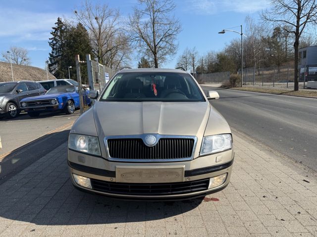 Skoda Octavia Combi Elegance AUTOMATIK