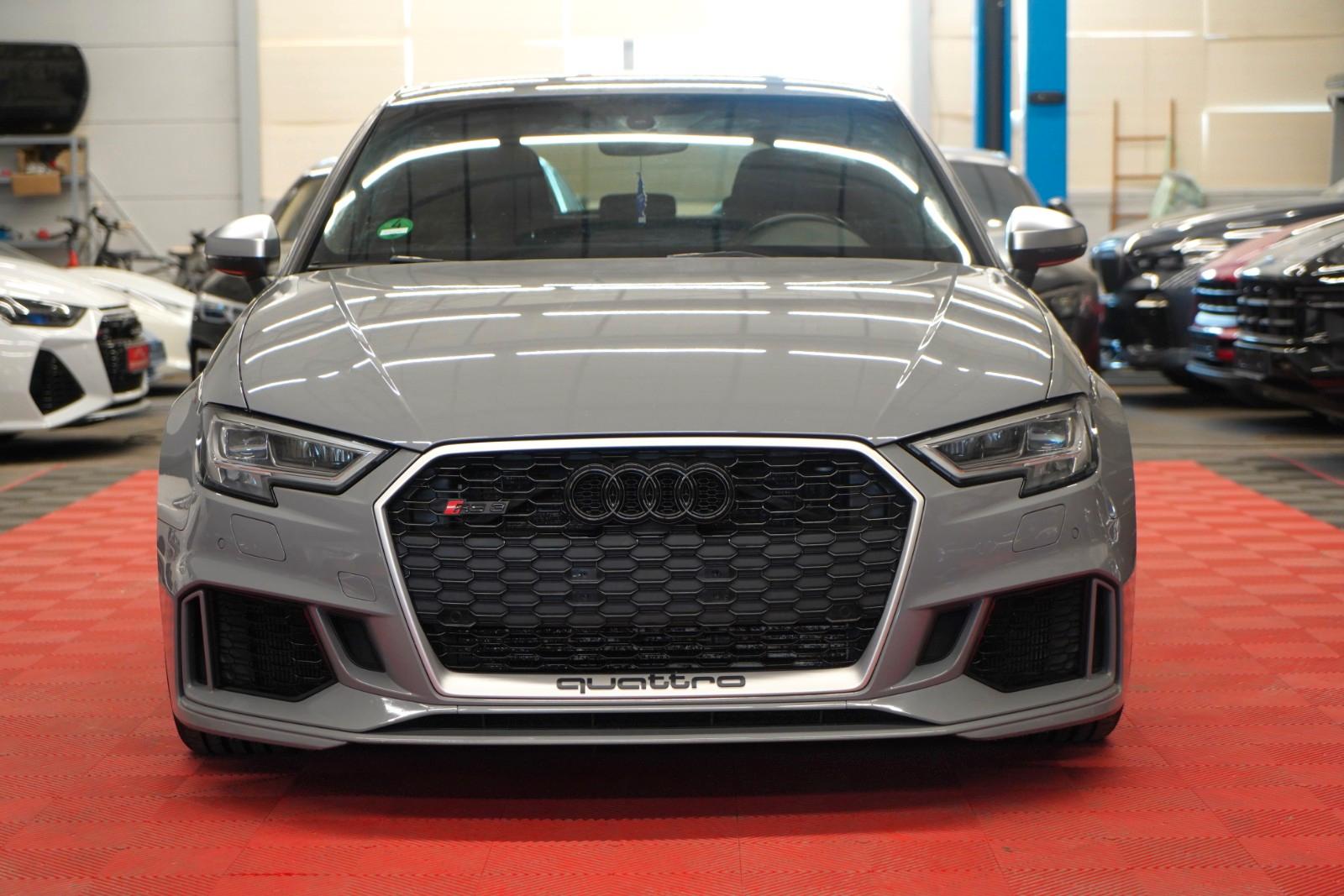 Audi RS3 Sportback 2.5 TFSI Quattro *Unfallfrei*