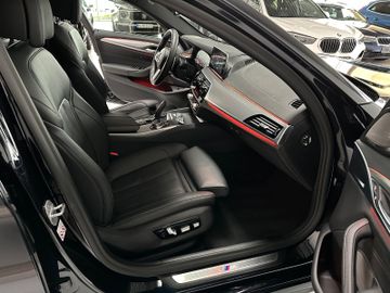 Fahrzeugabbildung BMW 540d xD M Sport Kamera H/K HUD DAB LiveCockptPro