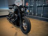Harley-Davidson FXBBS-Street-Bob-114-Custom-J&H-ALL-BLACK!! - Harley-Davidson Motorräder in Mönchengladbach