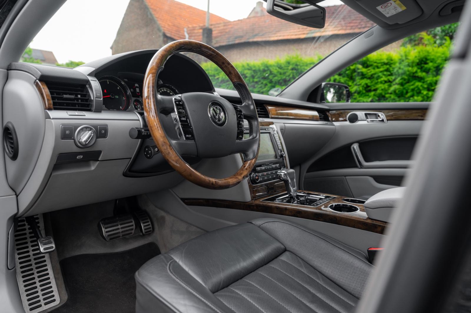 Volkswagen Phaeton V6 TDI 4Motion Lang 5-Sitzer 245PS