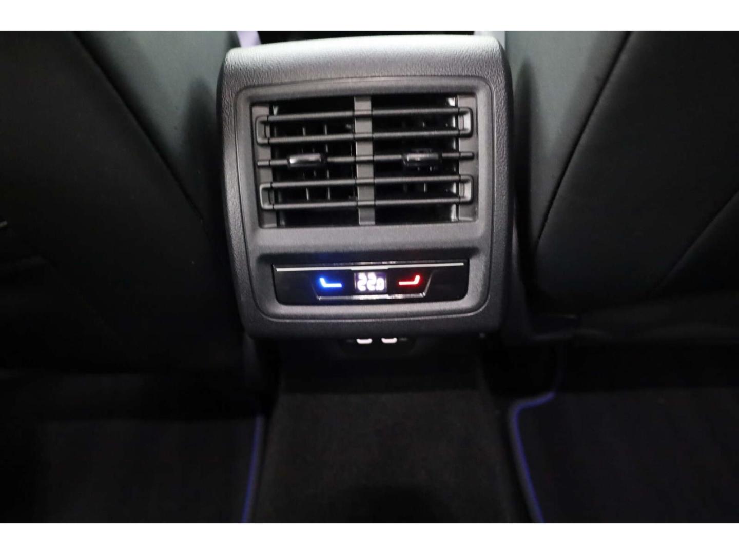 Volkswagen Golf R 2.0 TSI 4Mot. DSG Matrix/NAV/ACC/RFK/19'', миниатюра 27
