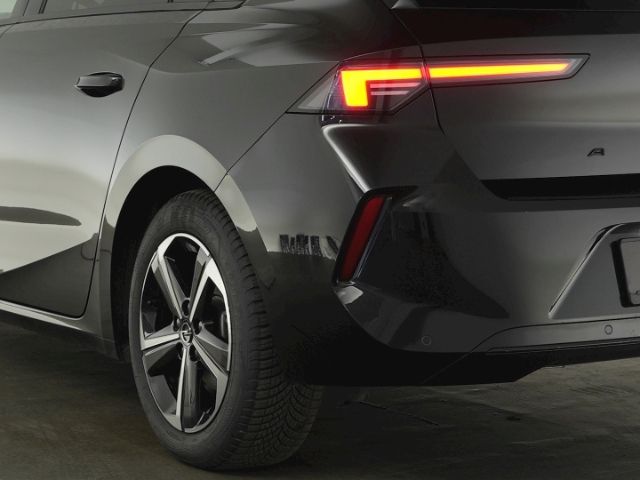 Astra L LIM GS+AHK+360 GRAD KAMERA+LED MATRIX+SI