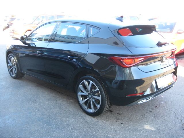 Fahrzeugabbildung SEAT Leon FR 1.4 e-Hybrid DSG