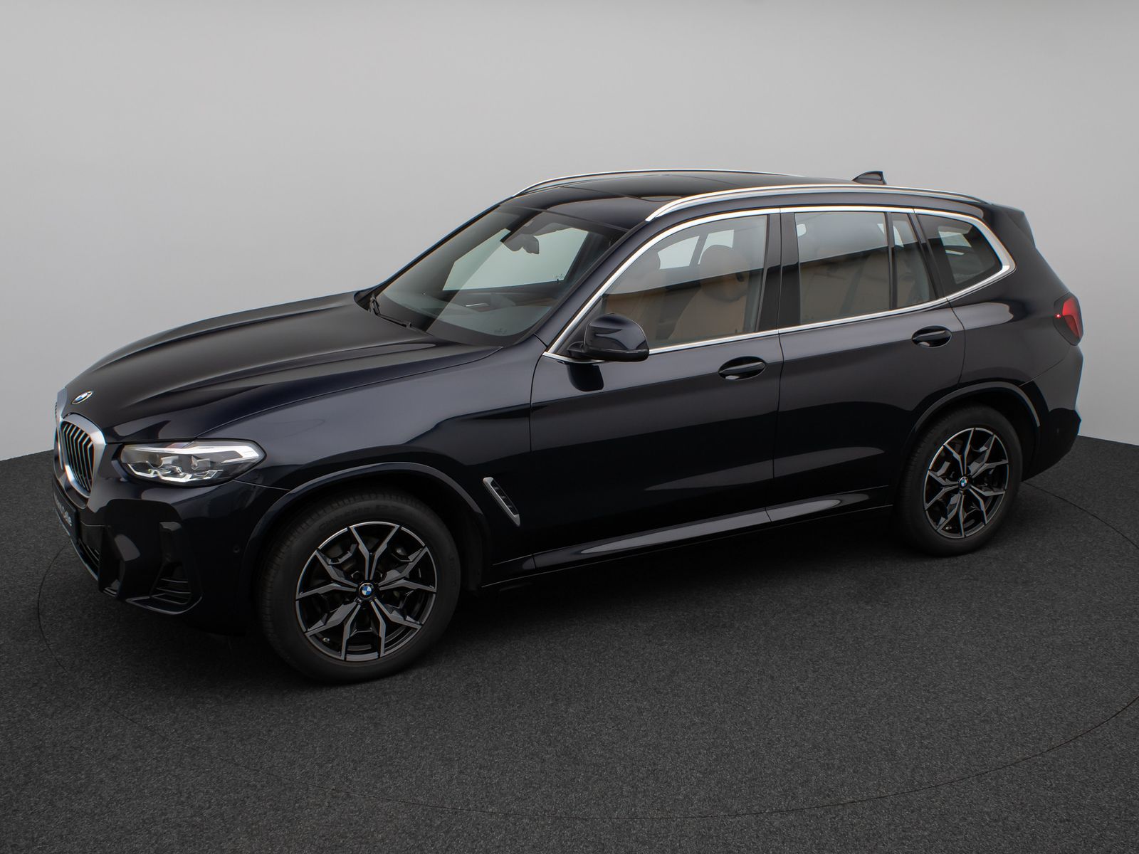 Fahrzeugabbildung BMW X3 xD30i M Sport Panorama Kamera DAB HiFi Alarm