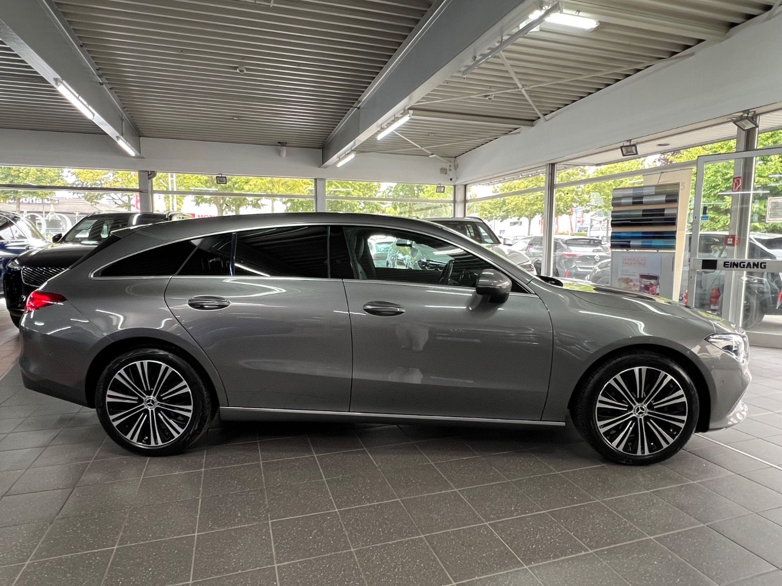 Mercedes-Benz CLA 200d Shooting Brake AHK+Mbux+Leder Artico imagem 2