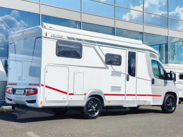 Fahrzeugabbildung LMC Cruiser V 646 G 2023 - Paket, Navi, Aut, SALE! -