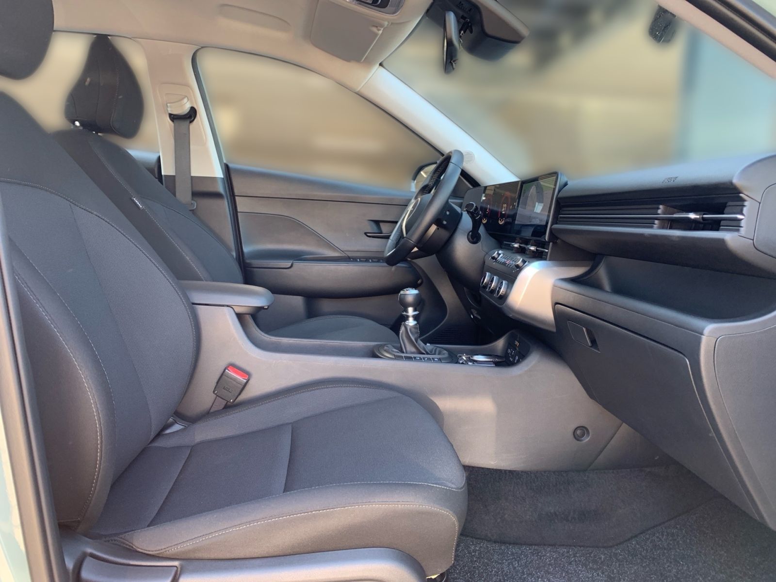 Fahrzeugabbildung Hyundai KONA 1.6 T-GDI Select Navi Allwetter