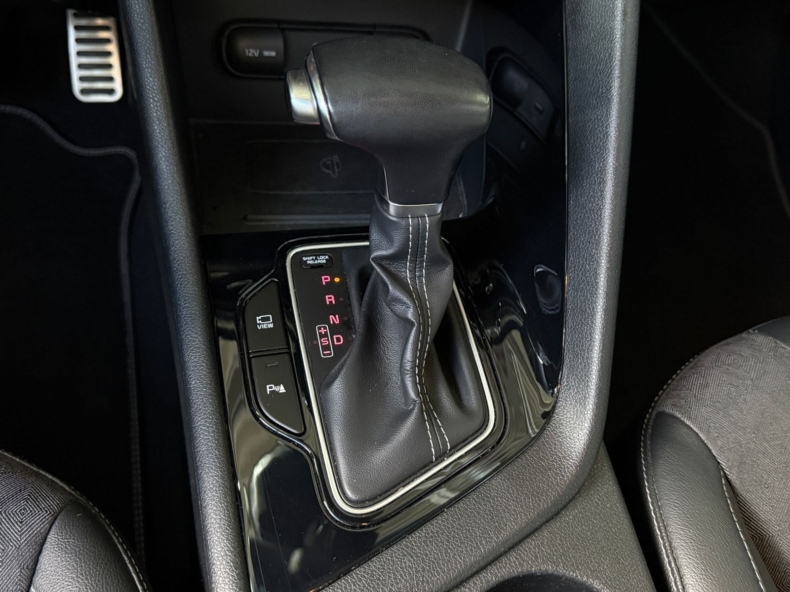 Fahrzeugabbildung Kia Niro Spirit Hybrid HEV AHK LED NAV SHZ