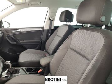 Volkswagen Tiguan - 8