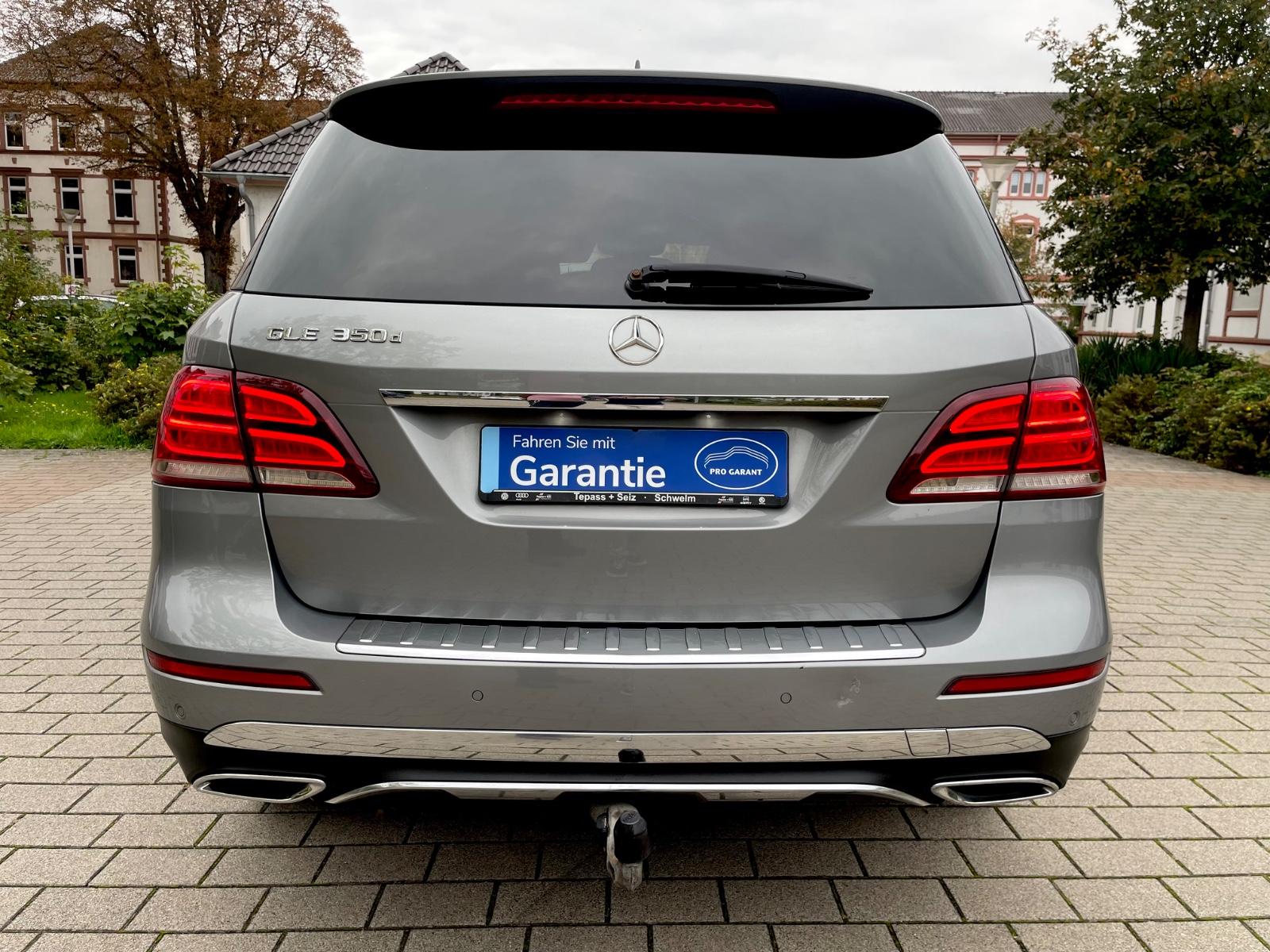 Mercedes-Benz GLE 350 AMG-Line Interieur-4Matic-R.Kamera-Pano