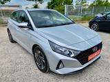 Hyundai i20 1.0 KLIMA SHZ ALU KAMERA ALLWETTER CARPLAY - gebrauchte Hyundai i20 aus dem Jahr 2023