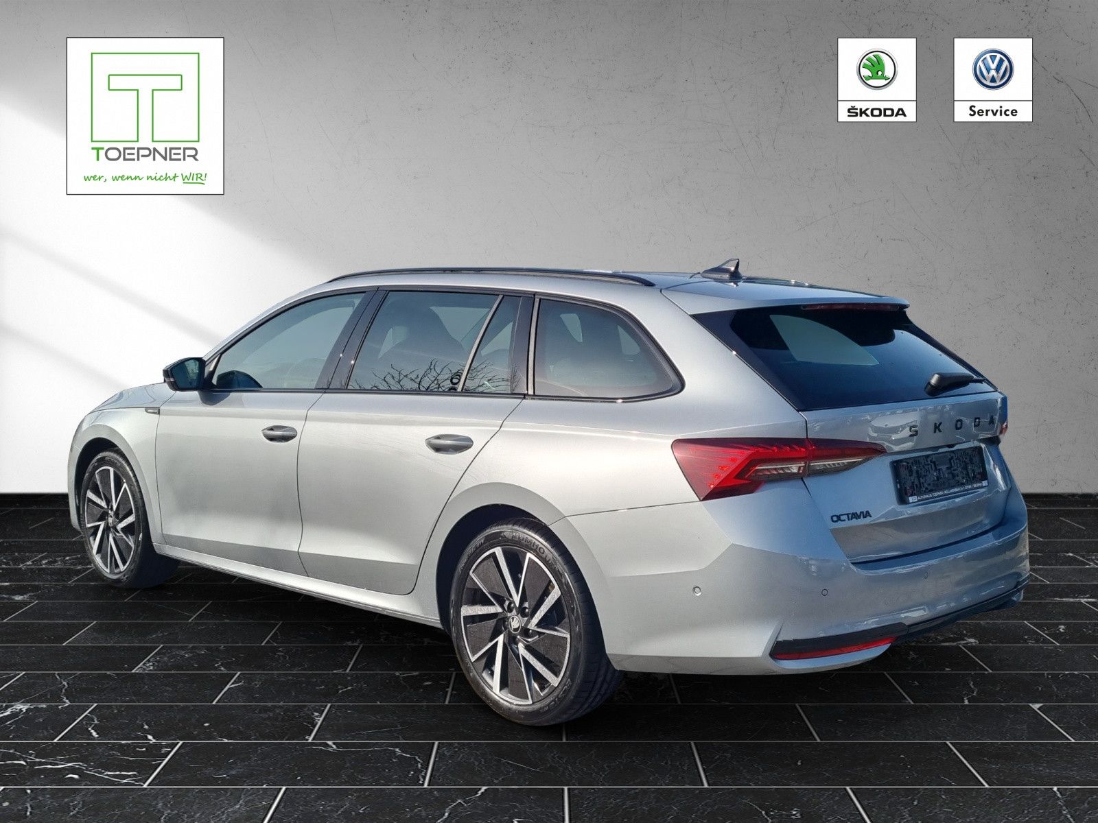 Fahrzeugabbildung SKODA Octavia Combi Sportline TDI Pano AHK Licht+