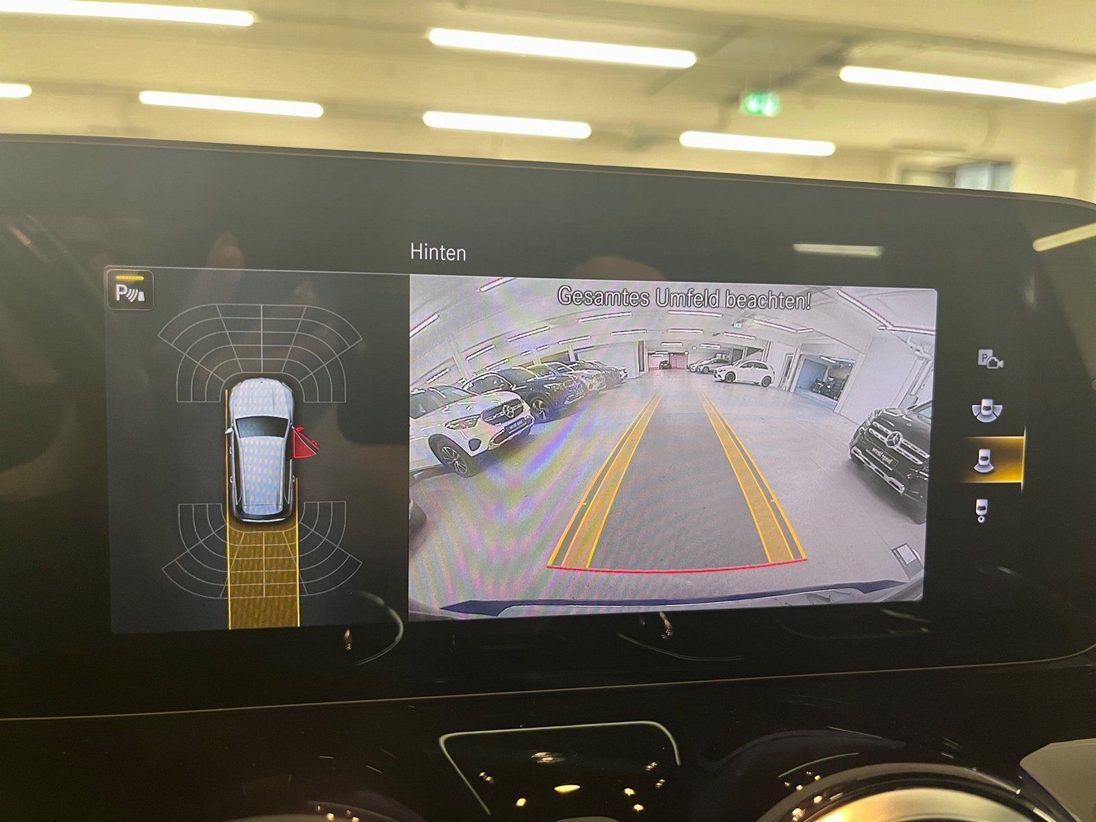 Fahrzeugabbildung Mercedes-Benz GLB 220 d 4M AMG*Pano*Distr*20"*Night*MBeam*Soun