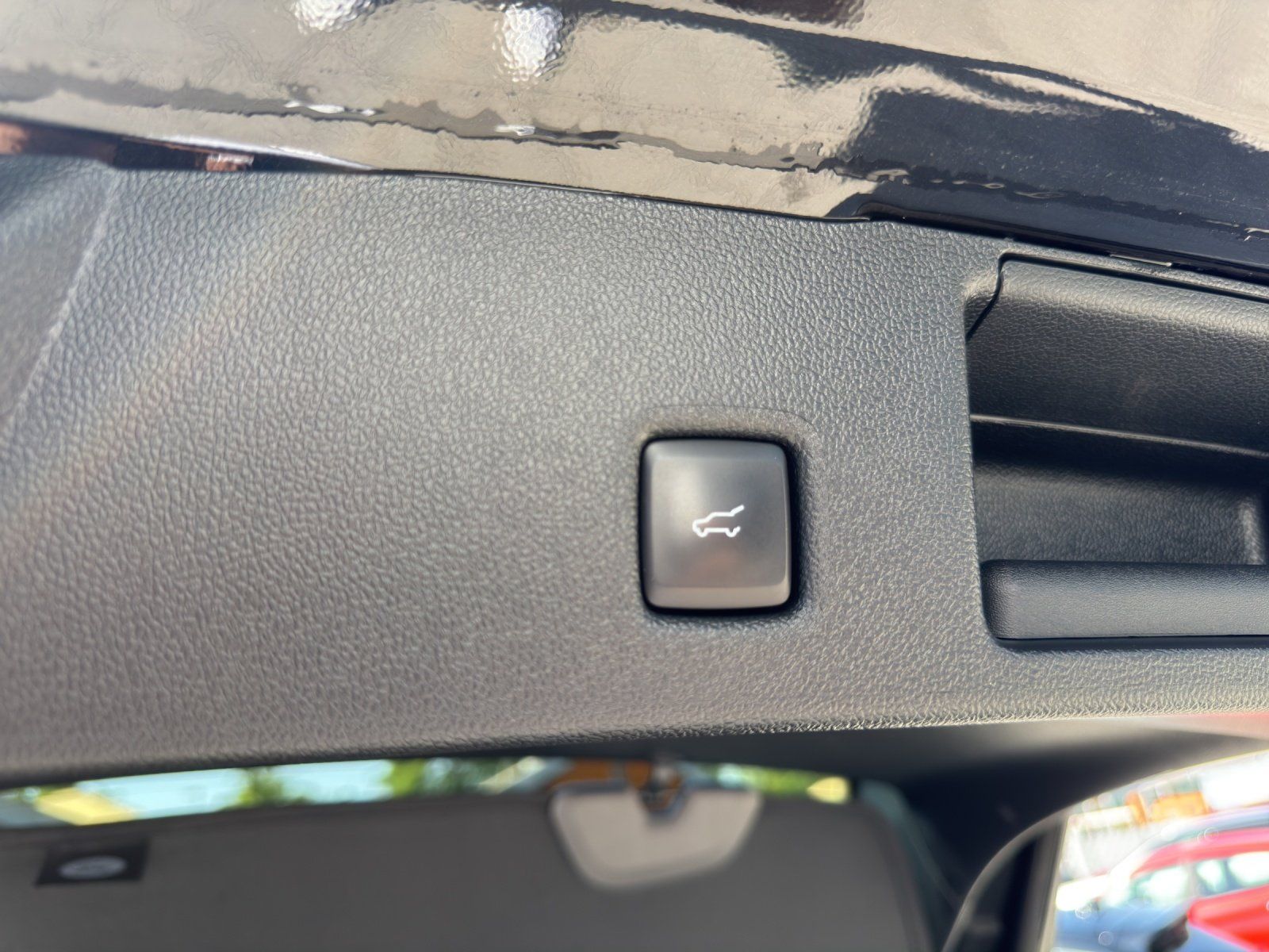 Fahrzeugabbildung Ford Kuga 1.5 ST-Line X ACC/AHK/KAMERA/LED/NAVI/SHZ/