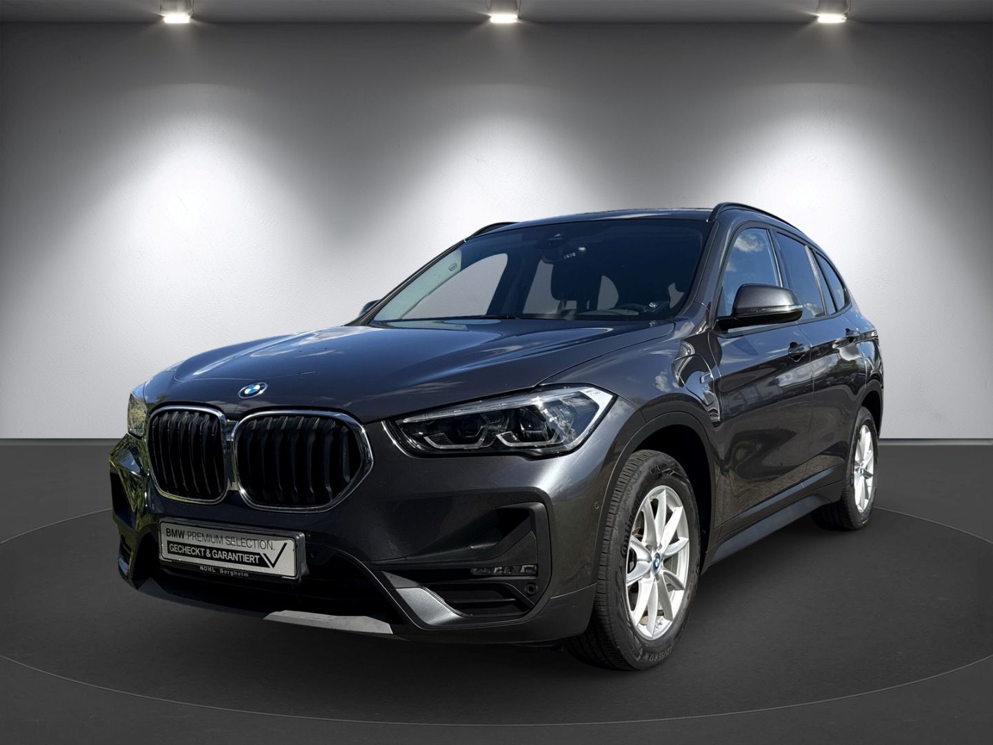 BMW X1 xDrive 25e Advantage Sonnenschutzverglasung B imagem 2