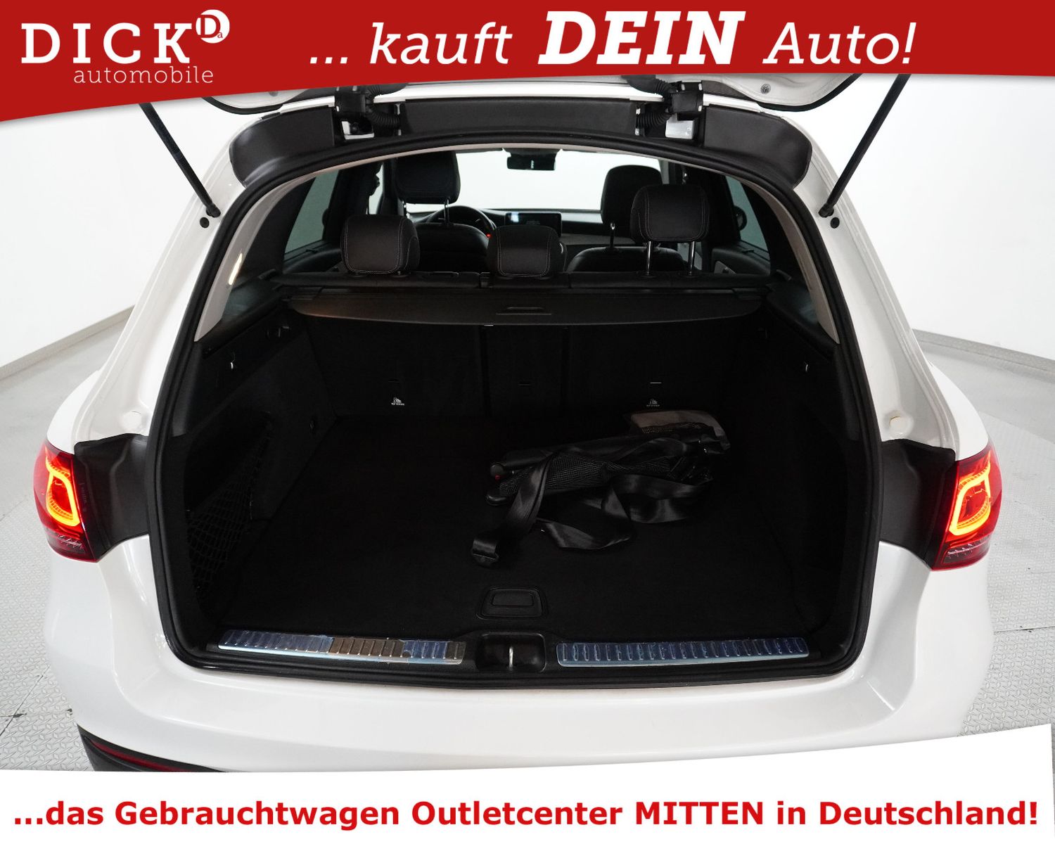 Fahrzeugabbildung Mercedes-Benz GLC 200d 4M Sport LEDER+PANO+KAM+ACC+LED+NAV+KEY