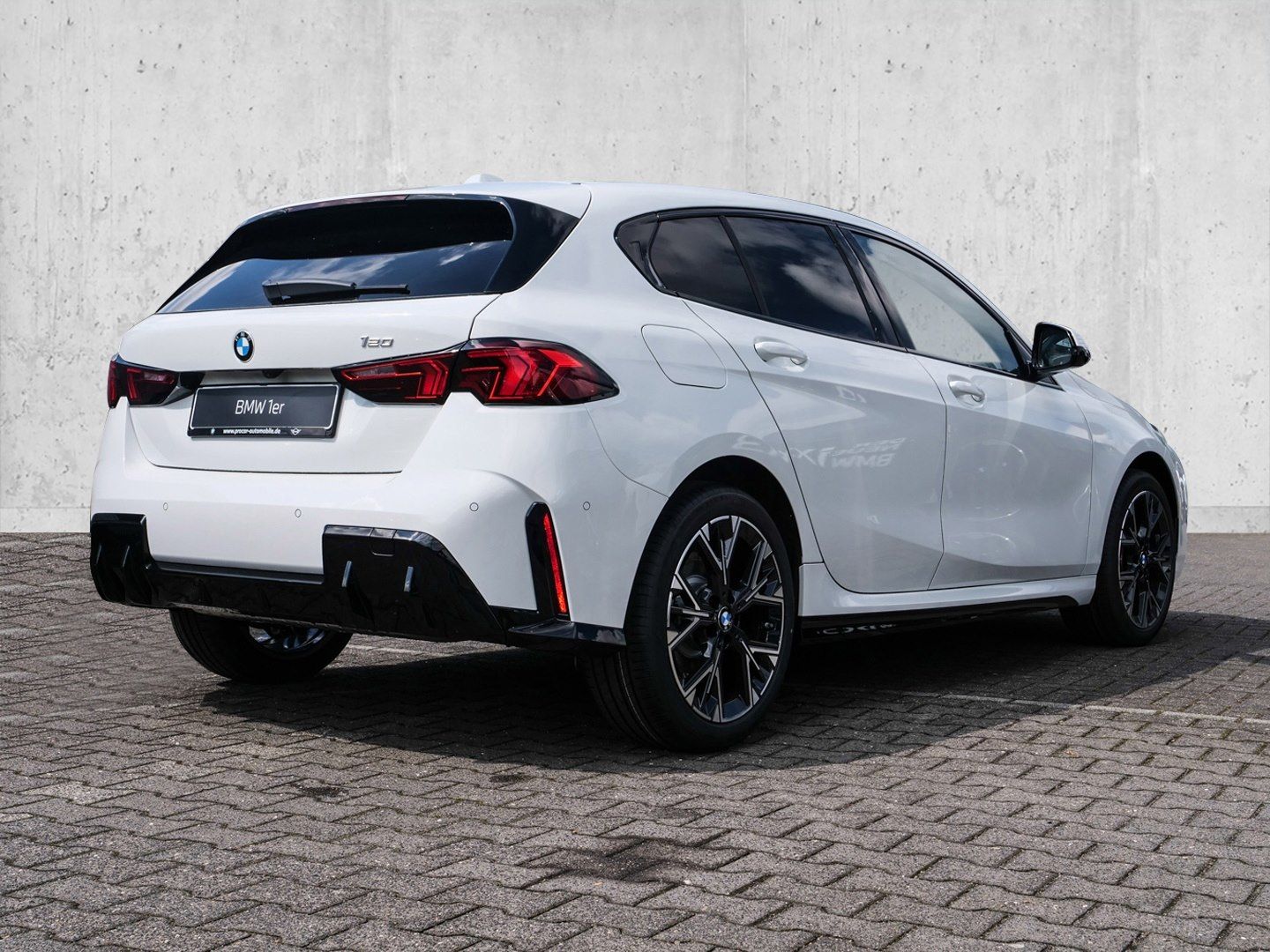 BMW 120 - Bild 2