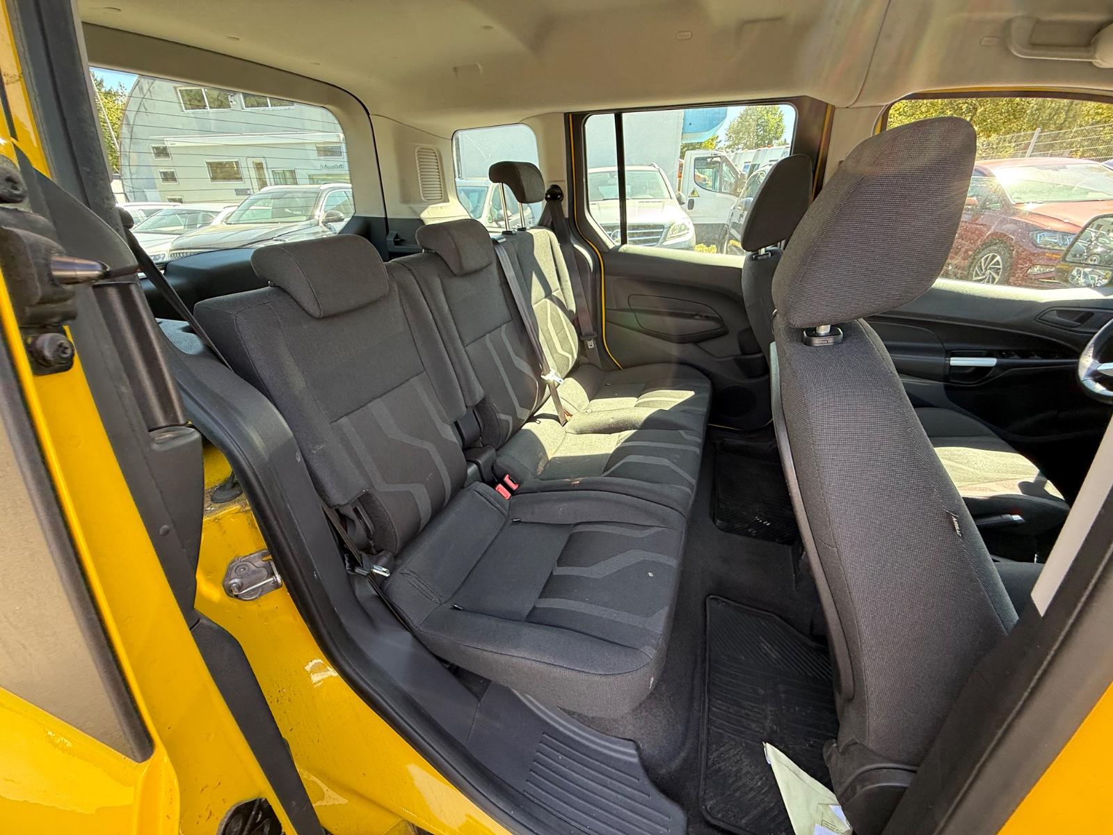Ford Tourneo 2015 — photo 10