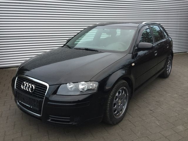 Audi A3 Sportback 2.0 FSI Attraction