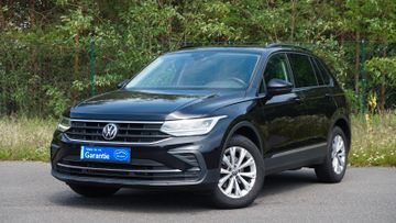 Volkswagen Tiguan - 1