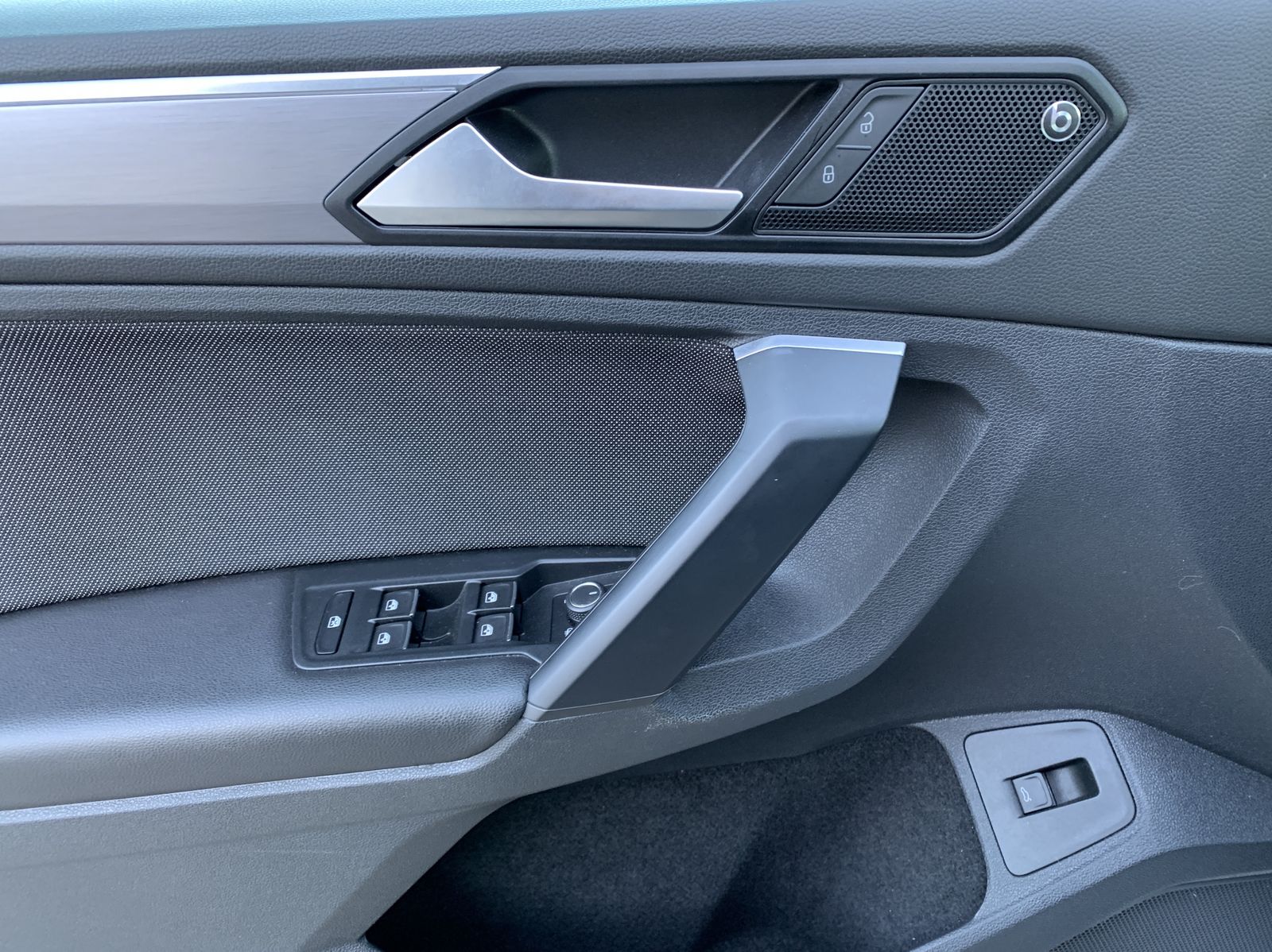Fahrzeugabbildung SEAT Tarraco 2.0 TDI*FR*4Drive*LED*AHK*Pano*Cam*Sound