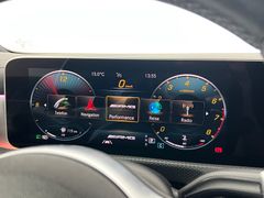 MERCEDES-BENZ CLA 35 AMG / PERFORMANCE / NUR 53.tKM / 4x4 / MERCEDES-BENZ CLA 35 AMG / PERFORMANCE / NUR 53.tKM / 4x4 /