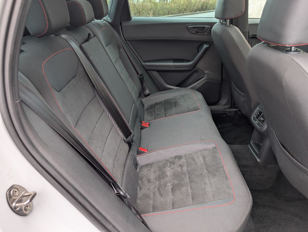 SEAT Ateca FR 4Drive 2,0TSI 190PS DSG LED Pano 1.Hand SEAT Ateca FR 4Drive 2,0TSI 190PS DSG LED Pano 1.Hand