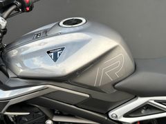 TRIUMPH Street Triple R 765 + Griffheizung + SERVICE NEU