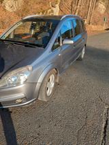 Opel Zafira 2005 TÜV - Opel Zafira aus 2005 mit Diesel-Antrieb