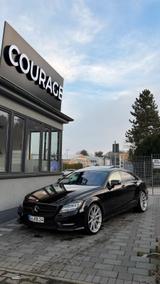 Mercedes-Benz W218 Cls500 4Matic - Mercedes-Benz CLS C218