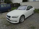 BMW 325i Coupé - BMW 325 aus 2010: 325i