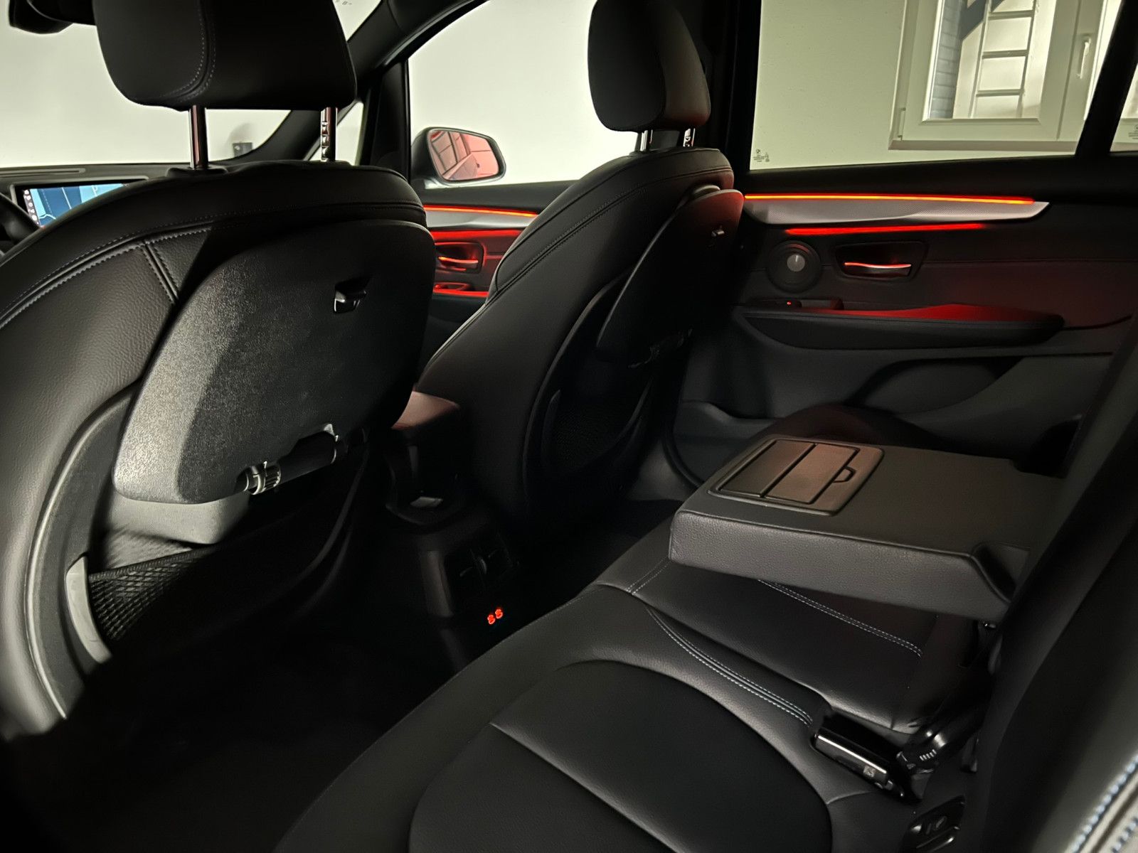 Fahrzeugabbildung BMW 220 d xDrive Gran Tourer M SPORT/HuD/ACC/7-SITZE