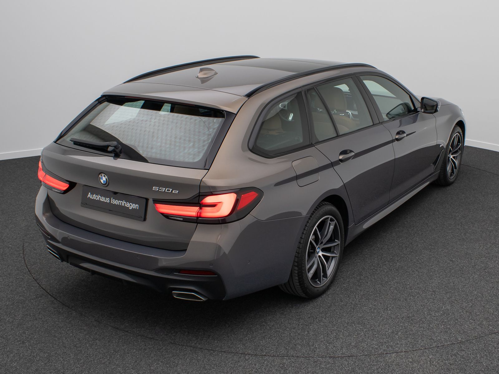Fahrzeugabbildung BMW 530e M Sport 360°Laser HUD DAB Panorama H/K 18"