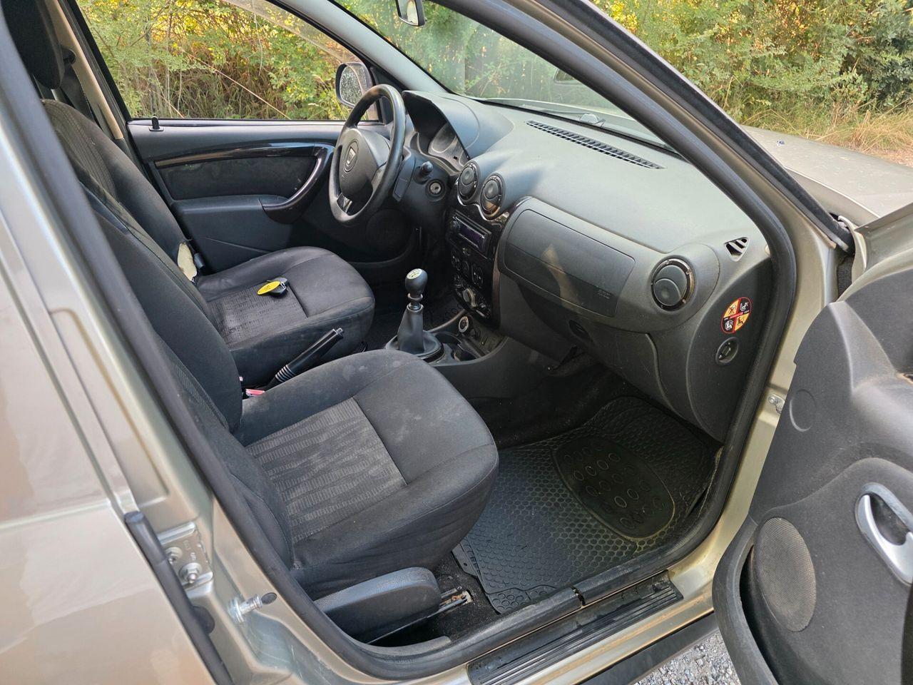 Dacia Duster 2012 — photo 14