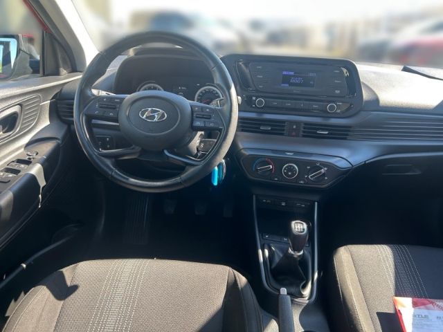 Fahrzeugabbildung Hyundai i20 Select Navi Apple CarPlay Android Auto Musik