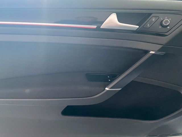 Golf VII GTI Performance 2.0 TSI DSG DYNAUDIO+NA